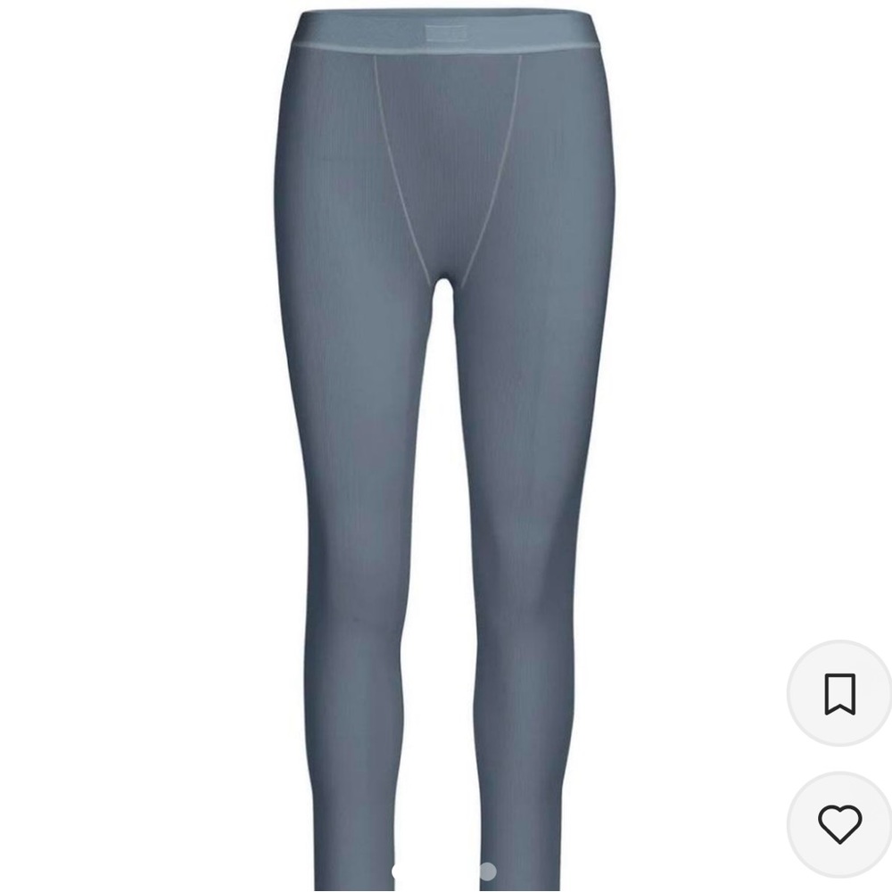 Skims “Cotten Rib Legging” in Kyanite !
